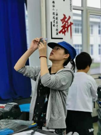 仔细测量工件尺寸